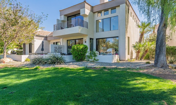 South Scottsdale House | Gorgeous Luxury Home on 2nd Hole Gainey Ranch Golf Course! Pools, PickleBall,Gym