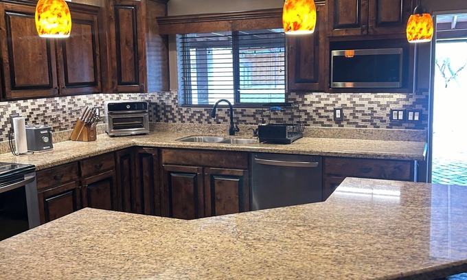 Ranchitos Palos Verdes House | Gorgeous Mountain Views! In the heart of NW Tucson Golf Courses!
