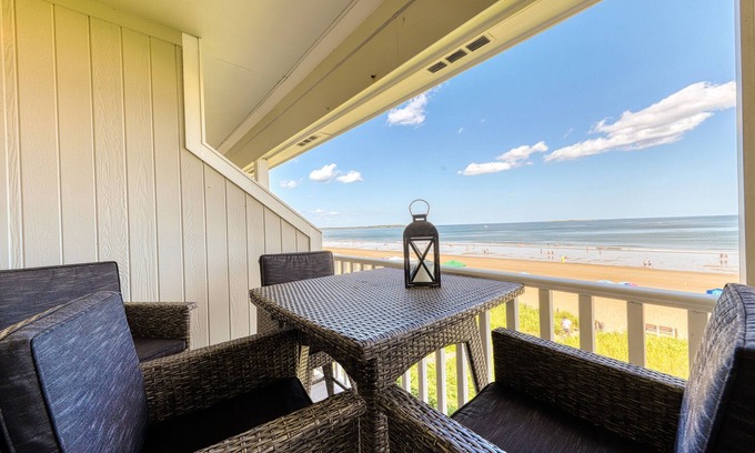 Old Orchard Beach Condo | Gorgeous ocean-front home with stunning beach views