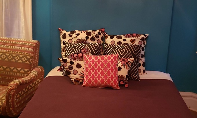 Downtown St. Louis Apartment | Gorgeous Spacious Full Apartment Close to Everything in St. Louis