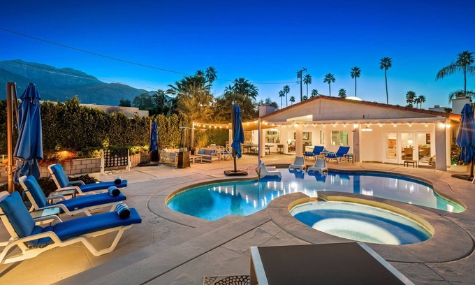 Araby Commons House | Gorgeous Spacious Villa in Palm Springs, sitting on half an acre!