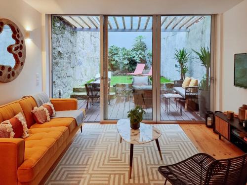 Uniao de Freguesias do Centro Apartment | Gorgeous studio with great private terrace and AC