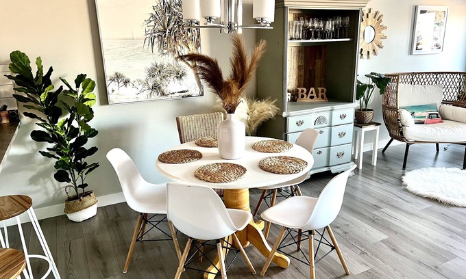 Sylvan Lake House | Gorgeous townhome 5 min walk to the stunning lake.