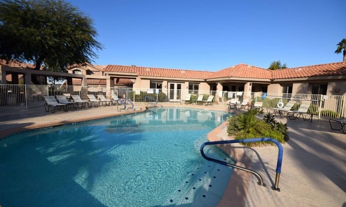 Alta Mesa Condo | GORGEOUS VACATION CONDO WITH HEATED POOL, SPA, FITNESS ROOM, PATIO, GARAGE