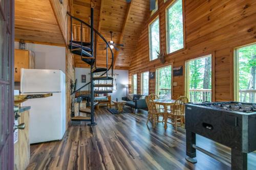 Slade House | Gorgeous View Cabin