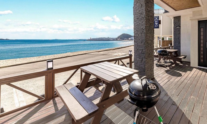 Sokcho House | Goseong Badabihaengsapensyeon