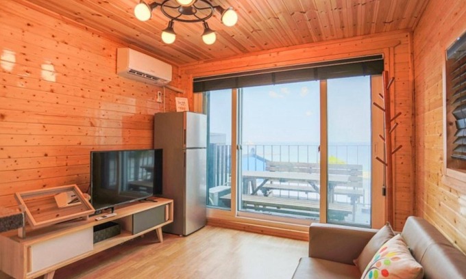 Sokcho House | Goseong Hello Sea Caravan Pension