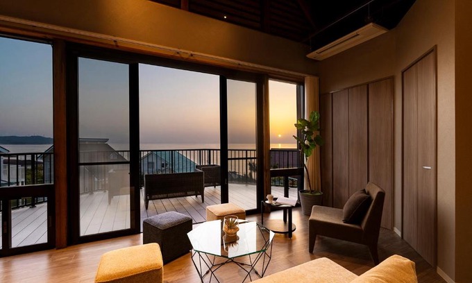 Sumoto Villa | Goshikihama Villa