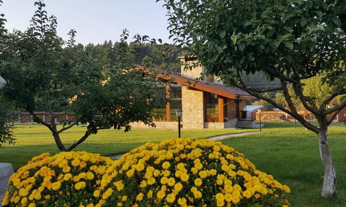 Razlog House | Gostnici Holiday Home