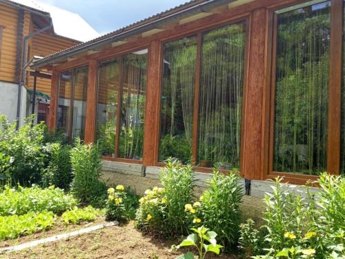 Lazeshchyna House | Gostynnyi Dvir u Marichky