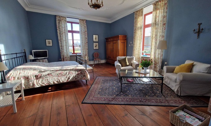 Satow Apartment | Gotisches Appartement in Satow mit Garten