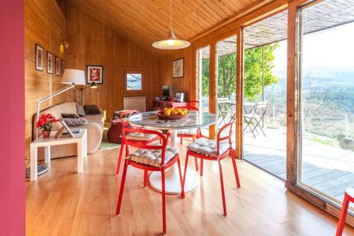 Arcos de Valdevez Apartment | GoToGeres - Casa da Piscina - Casas de Alem