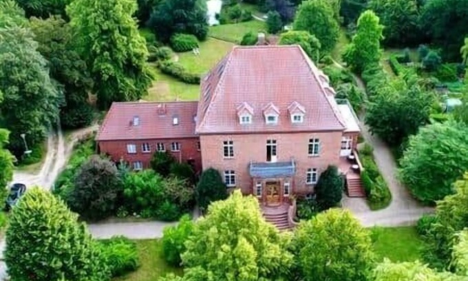 Warnkenhagen Villa | Gottin Manor House - for up to 25 people