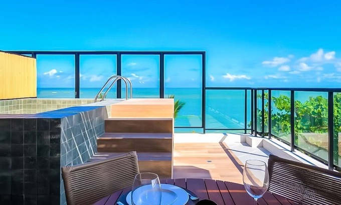 Jardim Oceania Apartment | Gourmet Studio with Sea-Facing Pool