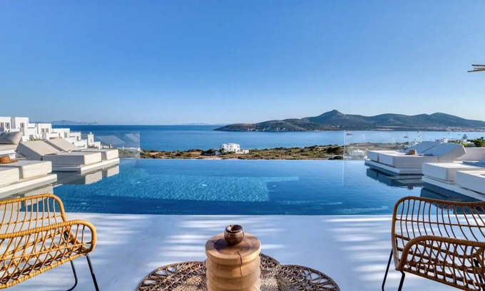 Antiparos House | Antiparos Cycladic Luxury Villa "Lev" - 300m from beach - Concierge + staff of 2