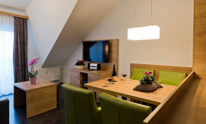 Feldberg Apartment | GRA-307 - Two-room apartment with whirlpool (HT) - Residence Grafenmatt 3.1