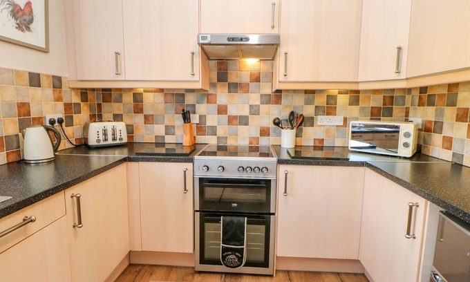 Eastgate Cottage | GRACE COTTAGE, pet friendly, with open fire in St John's Chapel