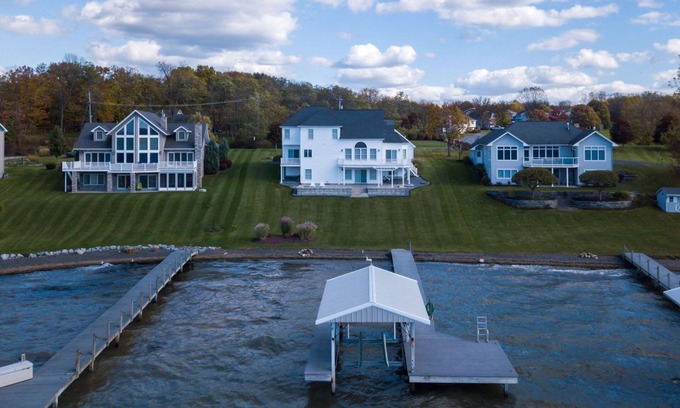 Romulus Cottage | Gracie's Place: Panoramic Sunset Views on Seneca Lake!