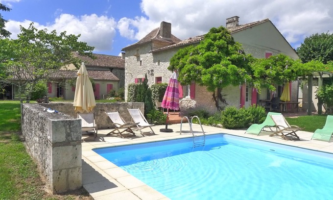 Eymet Other | Gracious Renovated Farmhouse, Friends & Family Friendly with Pool, near village