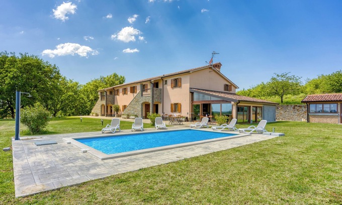 Gracisce Hotel | Grad Inn Boutique Villa Suite Bay Leaf, Gračišče, Slovenia