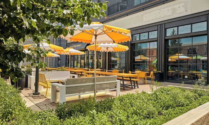 Iowa City Hotel | Graduate by Hilton Iowa City