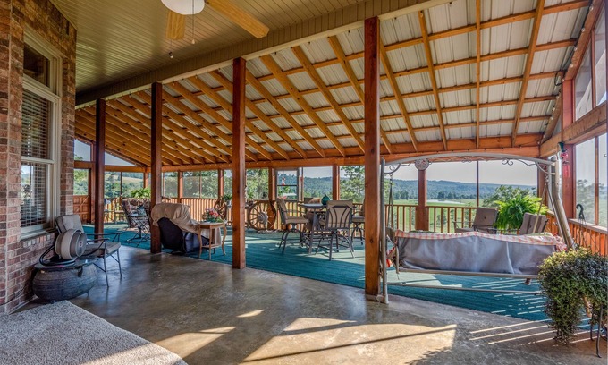 Compton House | Gramakk's Sunset Retreat would like to share the view and sunsets we enjoy daily