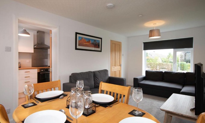 Elgin House | Grampian Serviced Apartments - Park View