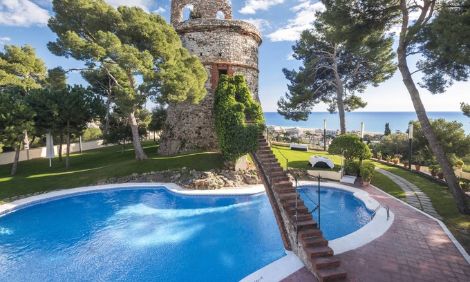 Castelldefels Hotel | Gran Hotel Rey Don Jaime