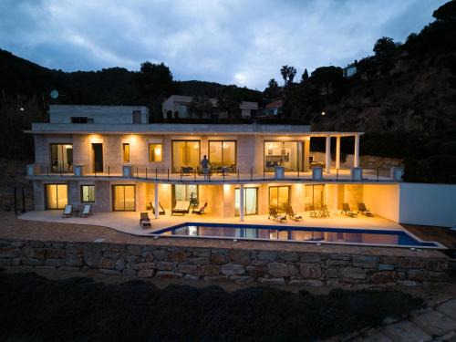 Tossa de Mar Villa | Gran Piscina Hidromasaje playa privada y sauna