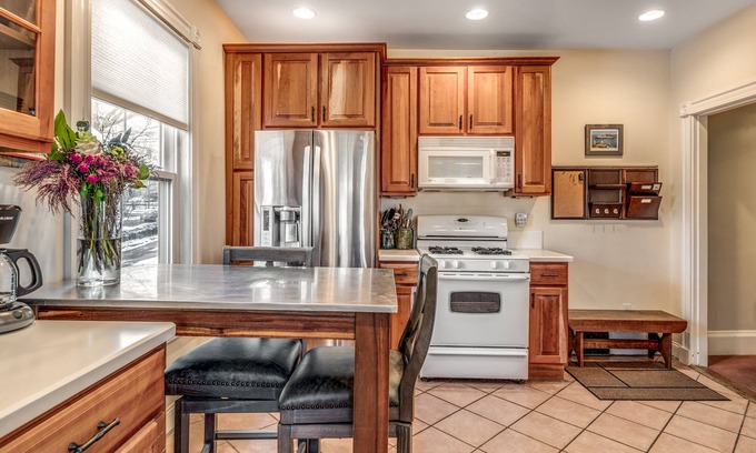 Newton Corner House | Grand 10 Room Home Near Boston Sleeps 9 with free parking
