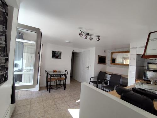 Chateaufort Apartment | Grand 2 pièces atypique aux portes de la Vallée de Chevreuse