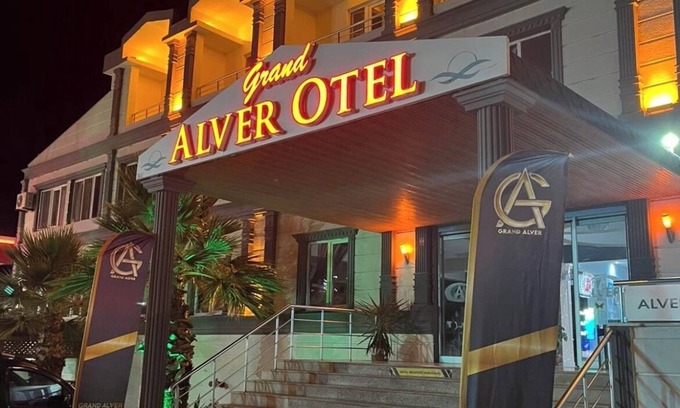 Edremit Hotel | GRAND ALVER OTEL