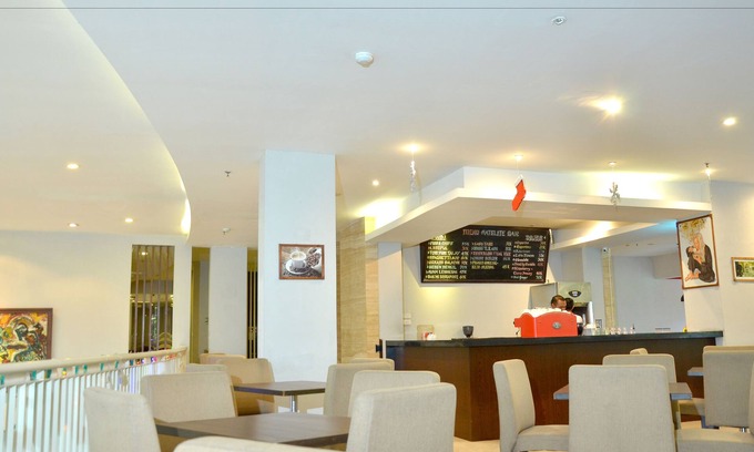Malang Hotel | Grand Cakra Hotel