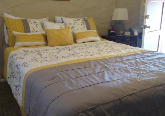 Chloride Hotel | Grand Canyon West Hotel Sheps Miners Inn