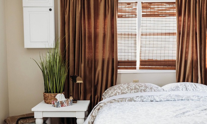 Grand Forks Cottage | Grand Forks Guest House, Private & Close to Town