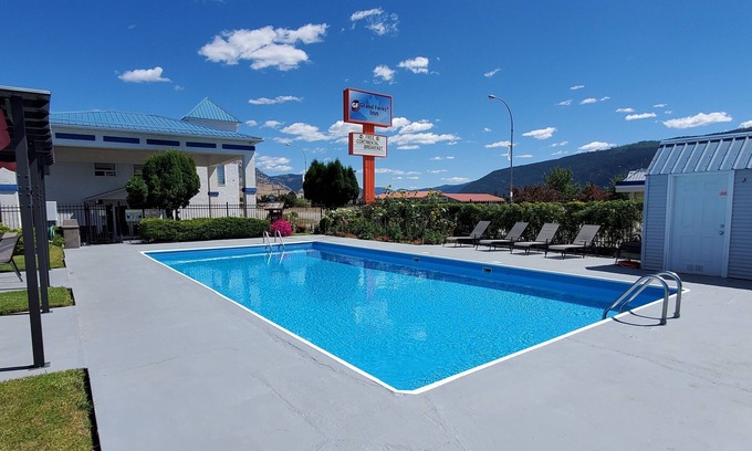 Grand Forks Hotel | Grand Forks Inn