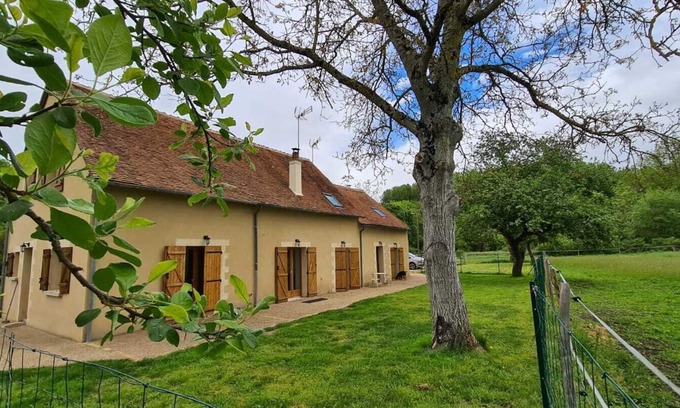 Cosne-Cours-sur-Loire House | Grand gite Du Moulin