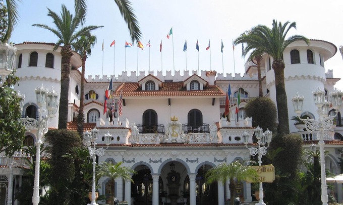 Sant'Antonio Abate Hotel | Grand Hotel La Sonrisa