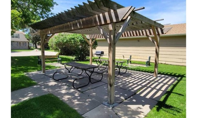 Grand Island Condo | Grand Island Northside Condo 1B 1 Sofa bed W/D