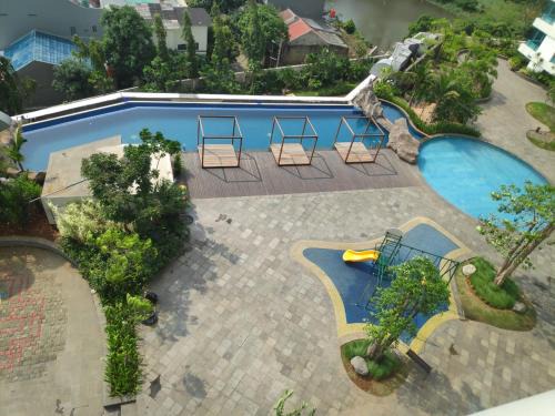Pekayon Jaya Apartment | Grand Kamala Lagoon by 21 Room Netflix