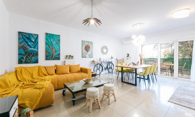 Serres Apartment | Grand Lux Apartment