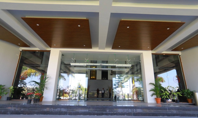 Latur Hotel | Grand Sarovar Portico