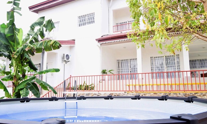 Kribi Apartment | Grand Studio Résidence Créolia Avec Terrasse, Jardin et Piscine