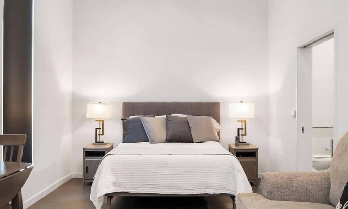 Rogers Apartment | Grand Suite @ Pinnacle Heights