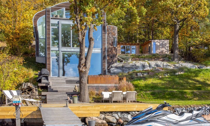 Tranholmen Villa | Grand Summer Residence