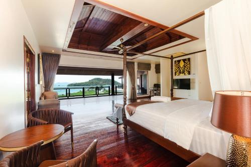 Wichit Apartment | Grand View Panwa Luxury Villa