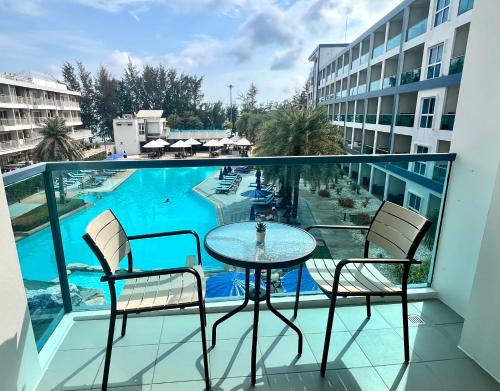 Kram Apartment | Grandblue Condominium 307 Pool-SeaView MaePhim Rayong