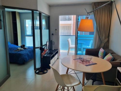 Kram Apartment | Grandblue condominium 205