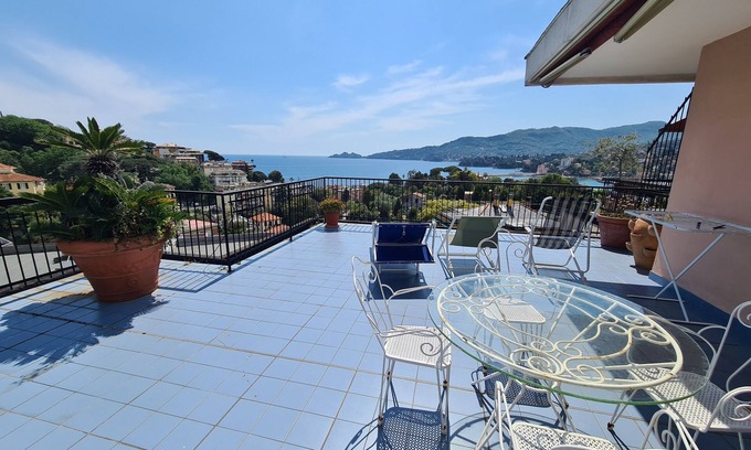 Rapallo Apartment | Grande Attico by PortofinoVacanze