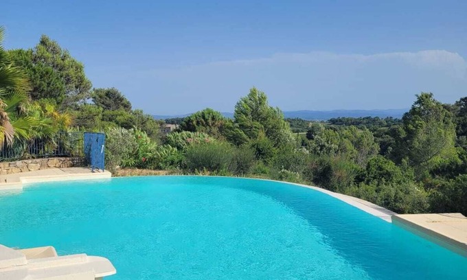 Aragon House | Grande Maison Piscine vue Panoramique 15 mn Carcassonne